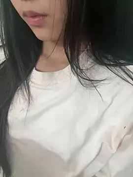 Snapshot of Desi_sara chatting on 10.10.25 Desi sara online show from 10.10.25