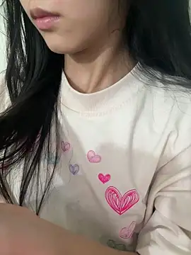 Snapshot of Desi_sara chatting on 10.12.25 Desi sara online show from 10.12.25