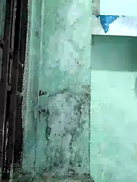 Snapshot of poojam93 chatting on 09.11.25 poojam93 online show from 09.11.25