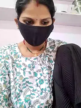 Snapshot of poojam93 chatting on 10.09.25 poojam93 online show from 10.09.25