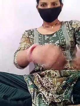 Snapshot of poojam93 chatting on 10.16.25 poojam93 online show from 10.16.25