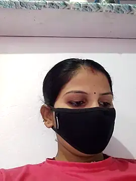 Snapshot of poojam93 chatting on 11.02.25 poojam93 online show from 11.02.25