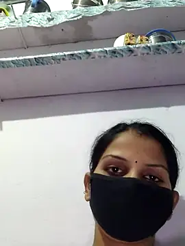 Snapshot of poojam93 chatting on 11.04.25 poojam93 online show from 11.04.25