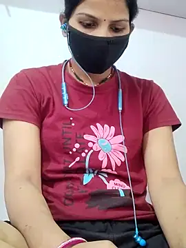 Snapshot of poojam93 chatting on 11.06.25 poojam93 online show from 11.06.25