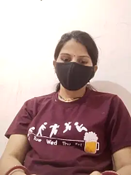 Snapshot of poojam93 chatting on 02.13.26 poojam93 online show from 02.13.26