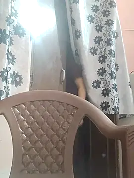 Snapshot of poojam93 chatting on 02.14.26 poojam93 online show from 02.14.26