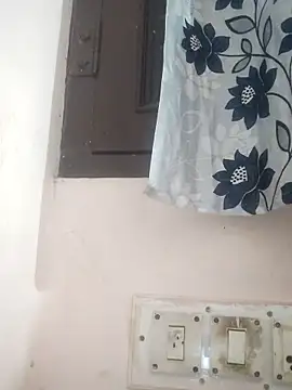 Snapshot of poojam93 chatting on 02.28.26 poojam93 online show from 02.28.26