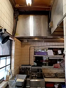 Snapshot of sarahkat86 chatting on 10.27.25 sarahkat86 online show from 10.27.25