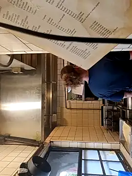 Snapshot of sarahkat86 chatting on 11.10.25 sarahkat86 online show from 11.10.25