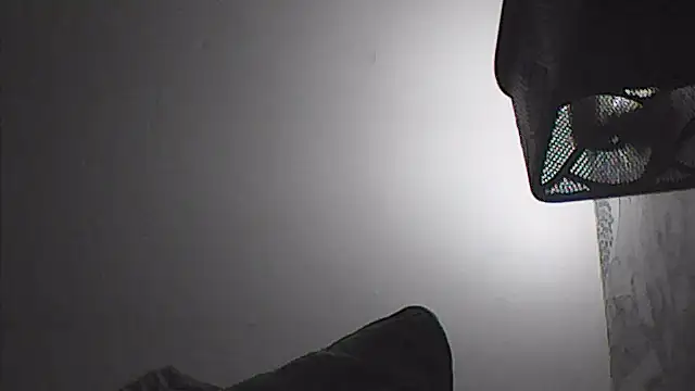 Snapshot of sarahkat86 chatting on 11.12.25 sarahkat86 online show from 11.12.25