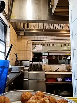 Snapshot of sarahkat86 chatting on 12.01.25 sarahkat86 online show from 12.01.25