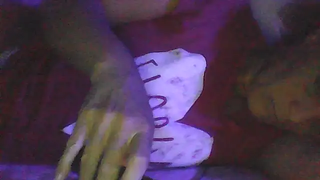 sarahkat86 online show from 01.19.26