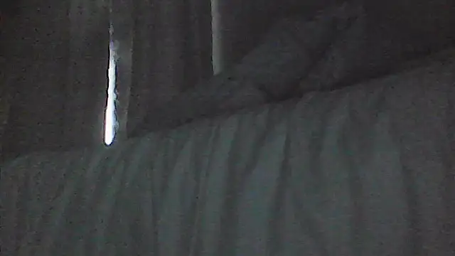 sarahkat86 online show from 04.20.26