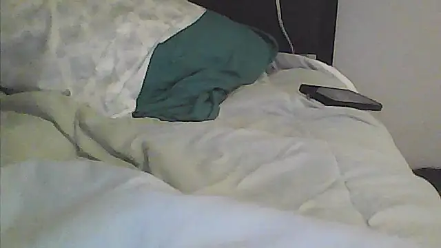 sarahkat86 online show from 04.21.26