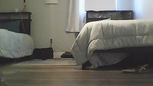sarahkat86 online show from 04.22.26