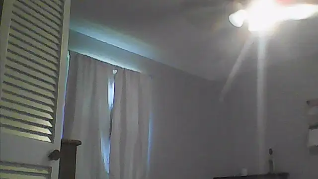 sarahkat86 online show from 04.24.26