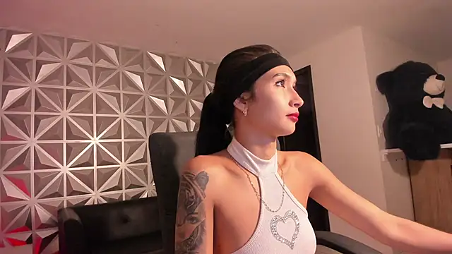 hellen tease online show from 09.12.25