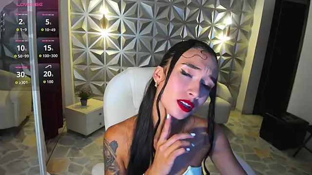 Snapshot of hellen_tease chatting on 05.23.26 hellen tease online show from 05.23.26