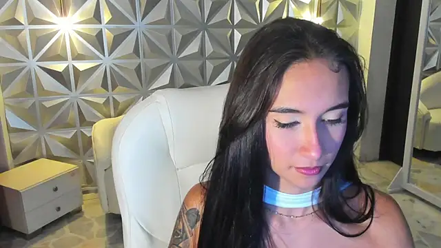 Snapshot of hellen_tease chatting on 05.26.26 hellen tease online show from 05.26.26