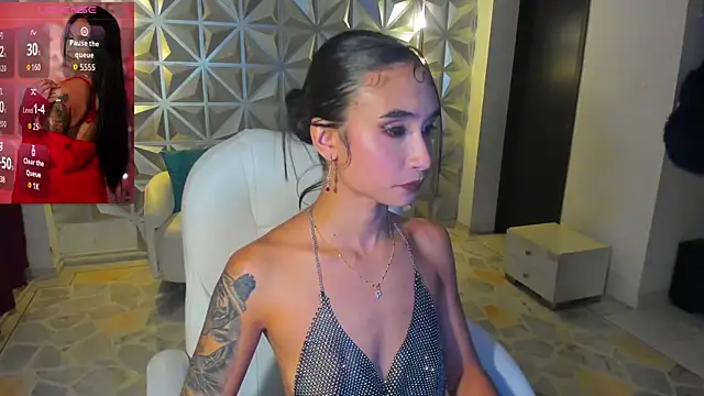 Snapshot of hellen_tease chatting on 07.15.26 hellen tease online show from 07.15.26