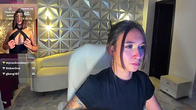 Snapshot of hellen_tease chatting on 07.28.26 hellen tease online show from 07.28.26