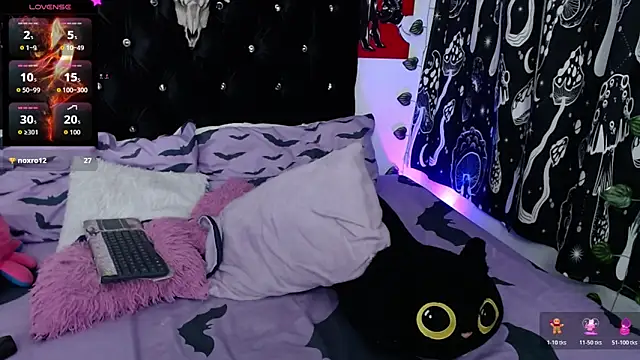 mayaREDdoll online show from 04.21.26