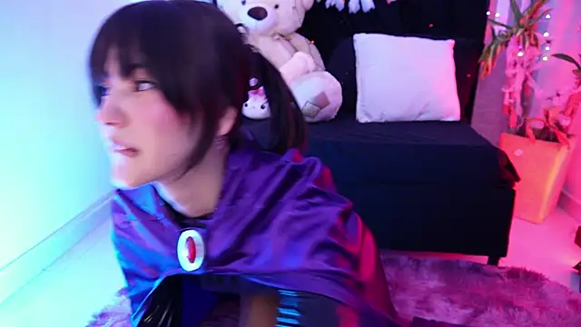 Snapshot of Aitana_Jhons chatting on 10.31.25 Aitana Jhons online show from 10.31.25