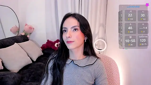 sarah saenz  online show from 07.31.26