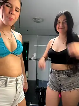 Snapshot of alejandrodolls chatting on 09.11.25 alejandrodolls online show from 09.11.25