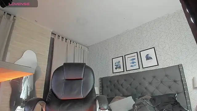 sweet  vanessa1 online show from 10.14.25