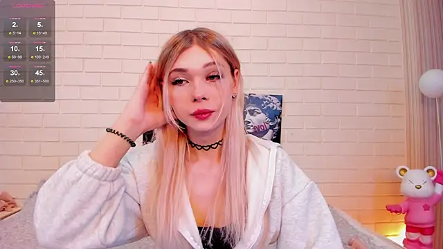 Blondy Fina online show from 12.01.25