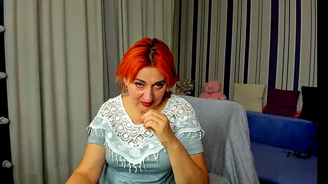 MilanaAlvis online show from 12.14.25