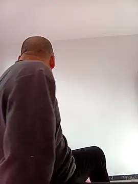 Snapshot of CWQ123 chatting on 11.09.25 CWQ123 online show from 11.09.25