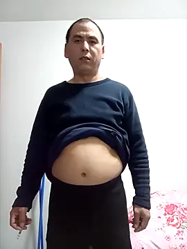 Snapshot of CWQ123 chatting on 12.03.25 CWQ123 online show from 12.03.25