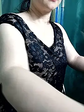 Snapshot of Spa-LinhLinh chatting on 09.15.25 Spa-LinhLinh online show from 09.15.25