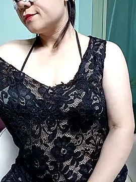 Snapshot of Spa-LinhLinh chatting on 09.25.25 Spa-LinhLinh online show from 09.25.25