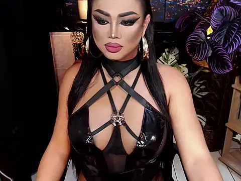 TRANSLUNAA online show from 12.04.25