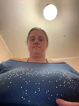 Snapshot of vaccabbw chatting on 11.05.25 vaccabbw online show from 11.05.25