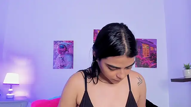 Snapshot of shizuka_84 chatting on 11.10.25 shizuka 84 online show from 11.10.25