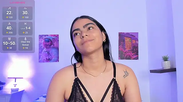 Snapshot of shizuka_84 chatting on 11.26.25 shizuka 84 online show from 11.26.25