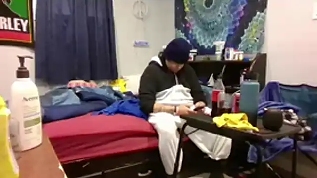 Snapshot of Bilover69 chatting on 12.01.25 Bilover69 online show from 12.01.25