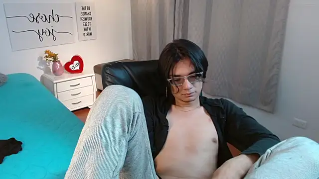 Snapshot of davoxer chatting on 09.11.25 davoxer online show from 09.11.25