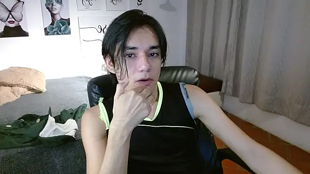 Snapshot of davoxer chatting on 09.18.25 davoxer online show from 09.18.25