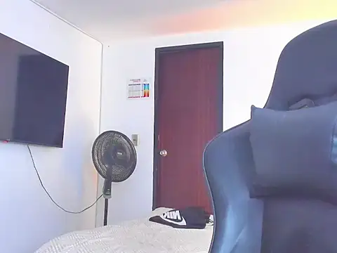 Snapshot of RJBarto chatting on 09.20.25 RJBarto online show from 09.20.25