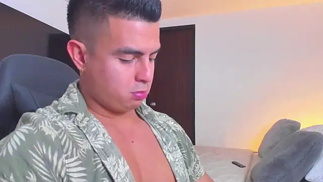 Snapshot of RJBarto chatting on 09.29.25 RJBarto online show from 09.29.25