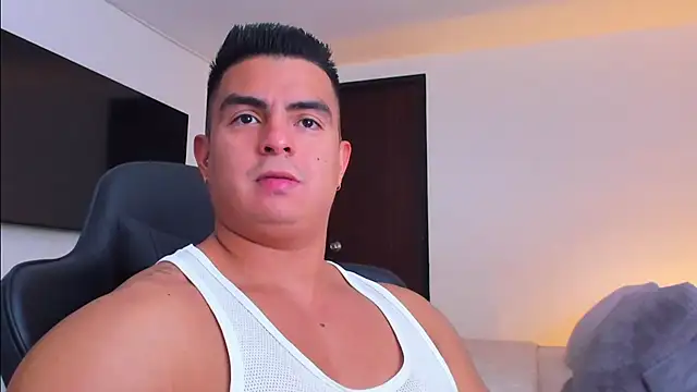 Snapshot of RJBarto chatting on 10.08.25 RJBarto online show from 10.08.25