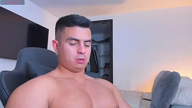 Snapshot of RJBarto chatting on 11.22.25 RJBarto online show from 11.22.25