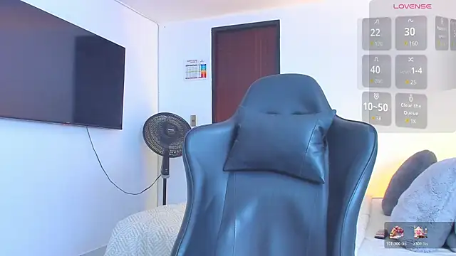 Snapshot of RJBarto chatting on 12.16.25 RJBarto online show from 12.16.25