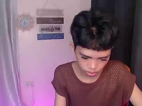Snapshot of urcumjp chatting on 10.17.25 urcumjp online show from 10.17.25