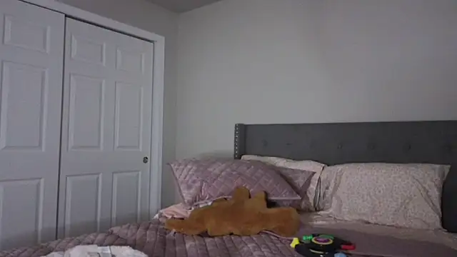 Snapshot of bambifarrina chatting on 10.02.25 bambifarrina online show from 10.02.25